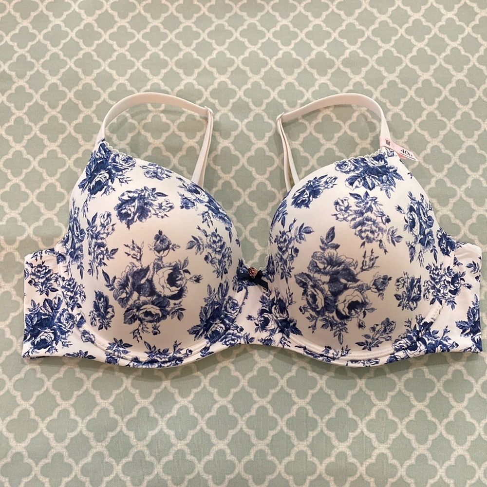Victoria’s Secret Blue White Toile Floral Body Lightly Lined Demi 40D NWT